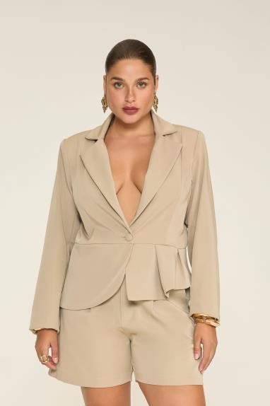 BLAZER ACINTURADO COM PREGAS NO CÓS - 100 -