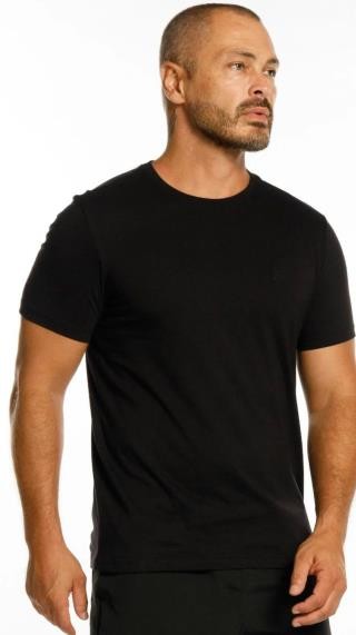 CAMISETA MC COM BORDADO MASCULINA - PRETO