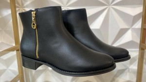 BOTA CANO BAIXO FEMININA CASUAL ZURIQUE PRETA